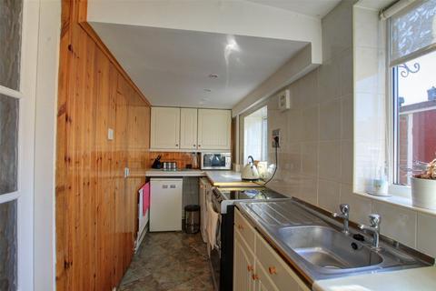 3 bedroom terraced house for sale - Laburnum Avenue, Consett, County Durham, DH8