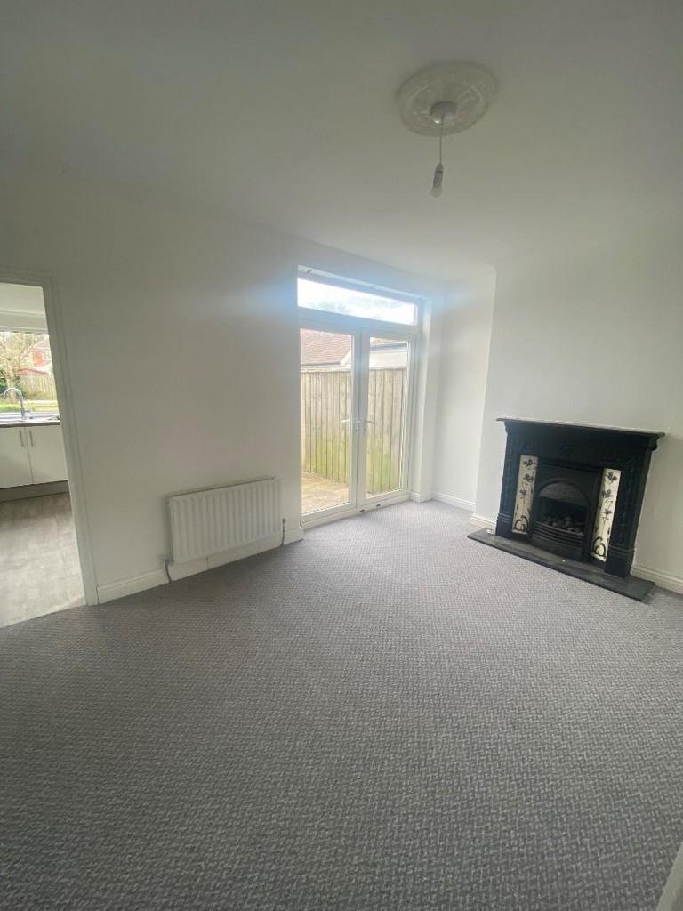 Chalford Oaks, Middlesbrough 3 bed semidetached house £750 pcm (£173 pw)