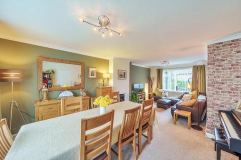 15 Cherry Tree Walk, Tadcaster, LS24 9HS