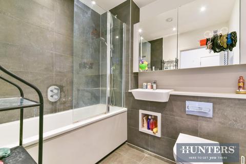 Flat 19, Millais Court, 5 Selbourne Avenue, Hounslow, TW3 1BY