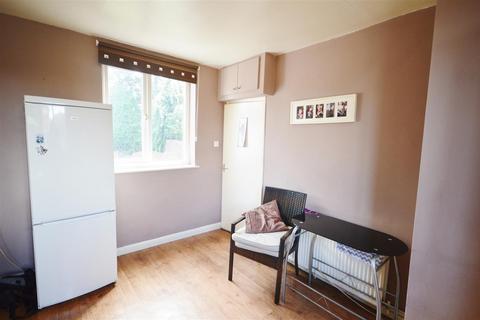 20 Queens Road, Castleford, WF10 3EQ