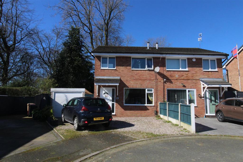 Tetbury Drive, Breightmet 3 bed semidetached house for sale £190,000