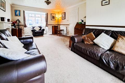 3 Carmichael Close, Lichfield, WS14 9YW