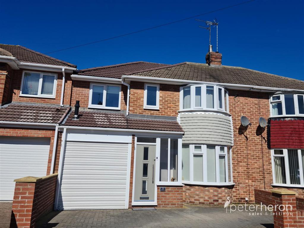 Borrowdale Avenue, Seaburn Dene, Sunderland 3 bed semidetached house