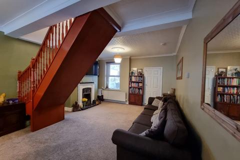 8 Coronation Street, Barry, CF63 4JW