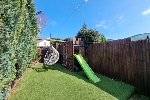 8 Coronation Street, Barry, CF63 4JW