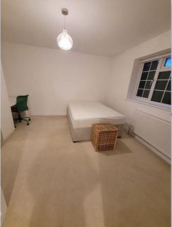 6 bedroom detached house to rent - Church Crookham,  Fleet,  GU52