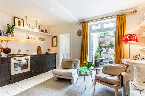 6b Tredegar Road, London, E3 2EH