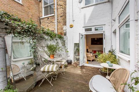 6b Tredegar Road, London, E3 2EH