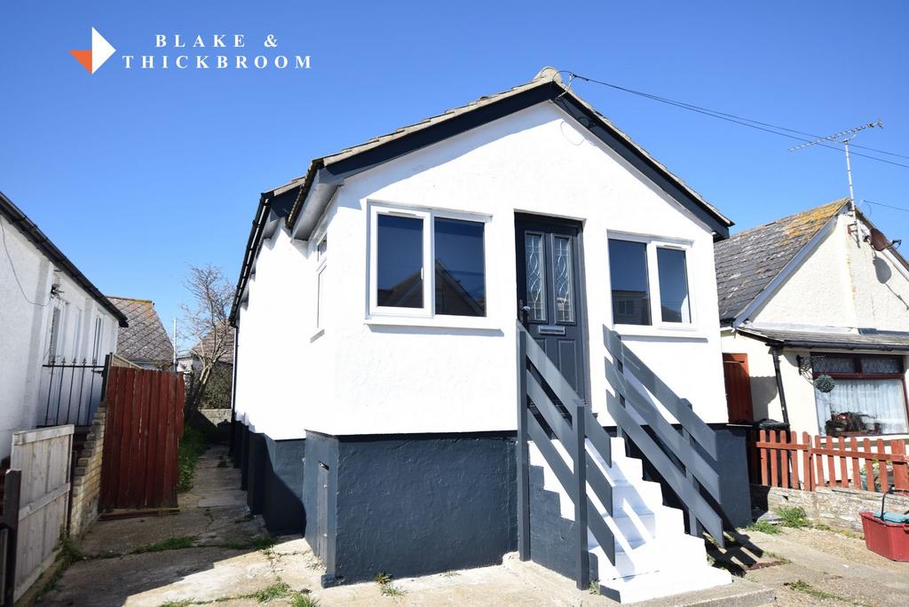The Close, Jaywick, ClactononSea 2 bed chalet for sale £130,000