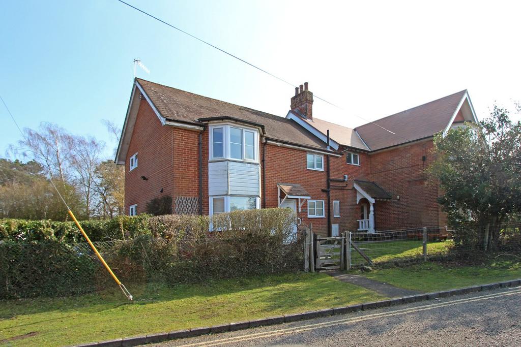 Woodside, Eastbank Road, Brockenhurst, Hampshire, SO42 1 bed apartment