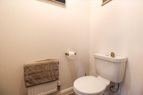 15 Fairey Way, Burton Latimer, Kettering, NN15 5GF