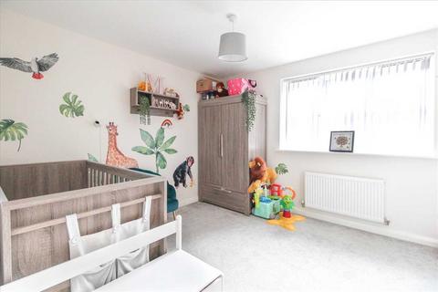 15 Fairey Way, Burton Latimer, Kettering, NN15 5GF
