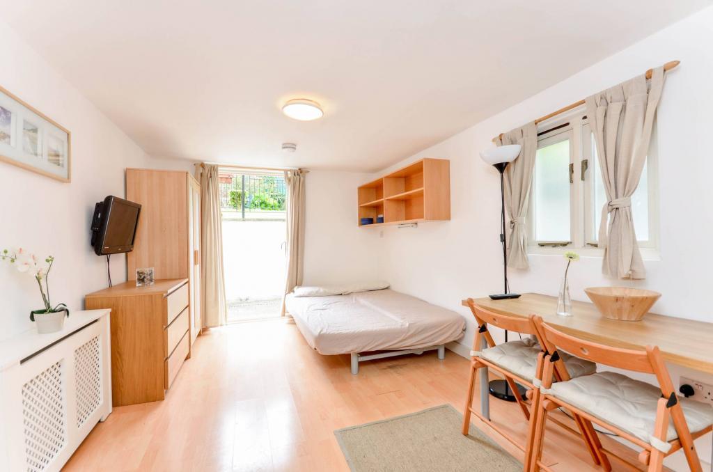 Studio to rent