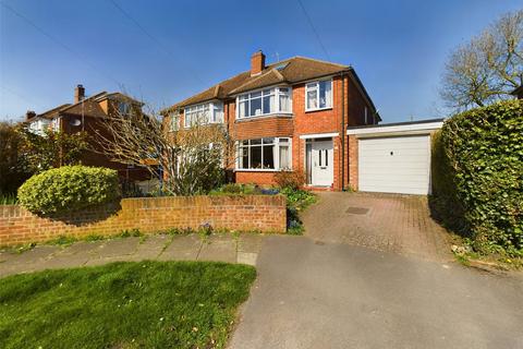 4 bedroom semi-detached house for sale - Hillview Road, Cheltenham, Gloucestershire, GL52
