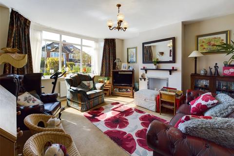 4 bedroom semi-detached house for sale - Hillview Road, Cheltenham, Gloucestershire, GL52