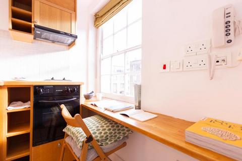 Studio to rent, North Gower Street, Euston, London, NW1