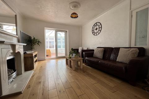 61 Widecombe Road, London, SE9 4HH