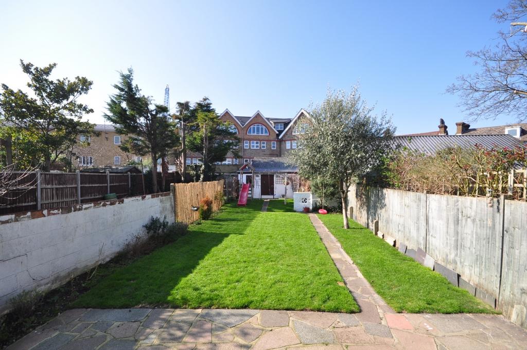 Lenham Road Sutton SM1 4 bed terraced house £2,250 pcm (£519 pw)