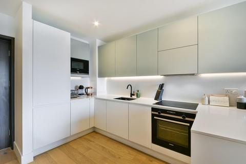 1 bedroom apartment for sale, Hive House, Brentford, TW8
