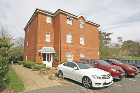 15 Piper Way, Ilford, IG1 4DA