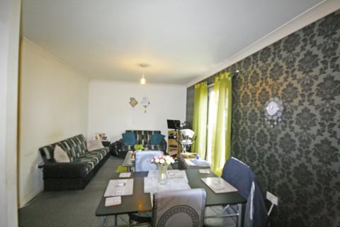 15 Piper Way, Ilford, IG1 4DA