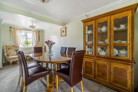 76 Carroll Crescent, Ascot, SL5 9EH