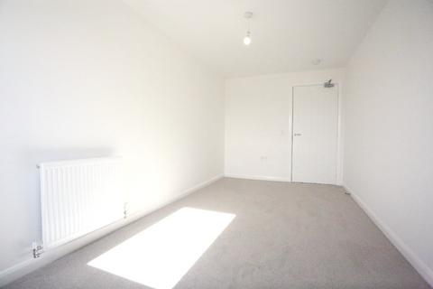 2 bedroom flat to rent, Pringle Street, Craigmillar, Edinburgh, EH16