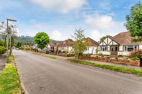 15 Hillside Gardens, Brockham, Betchworth, RH3 7ER