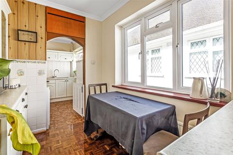 15 Hillside Gardens, Brockham, Betchworth, RH3 7ER