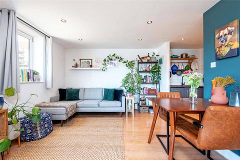 1 bedroom apartment for sale, Basin Approach, E14