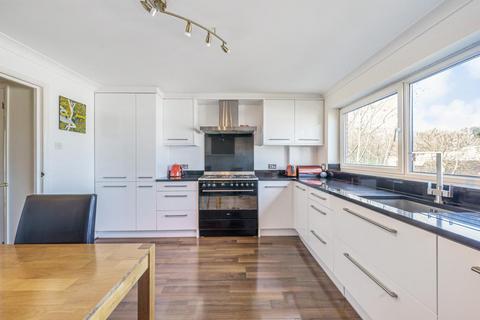 37b Sylvan Road, London, SE19 2RU