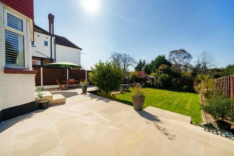 19a Lake Avenue, Bromley, BR1 4EN