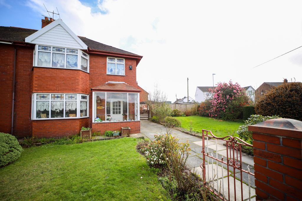 Liverpool Road, Haydock, Merseyside... 3 bed semidetached house £215,000