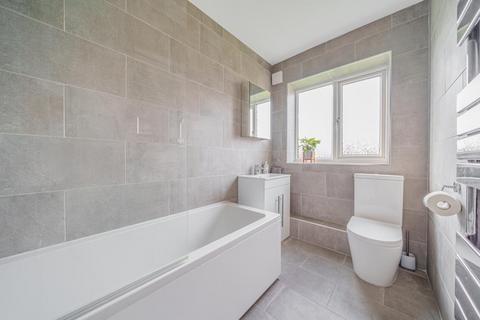 Flat 12, Bridge Court Bath Road, Taplow, Maidenhead, SL6 0AS