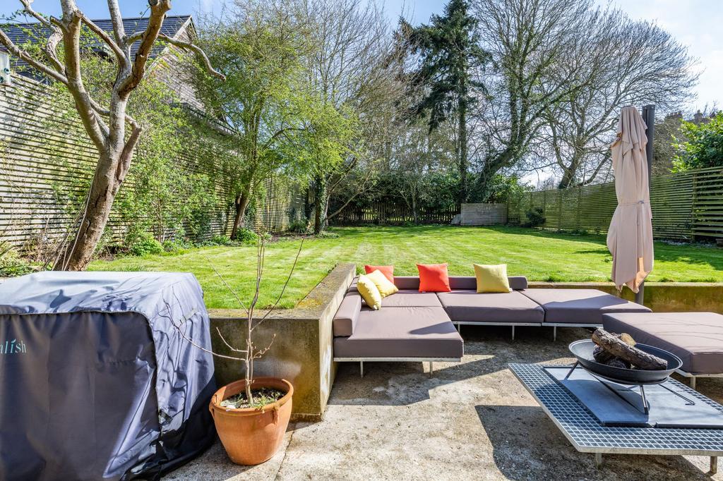 Southend, Garsington, OX44 5 bed barn conversion £1,250,000