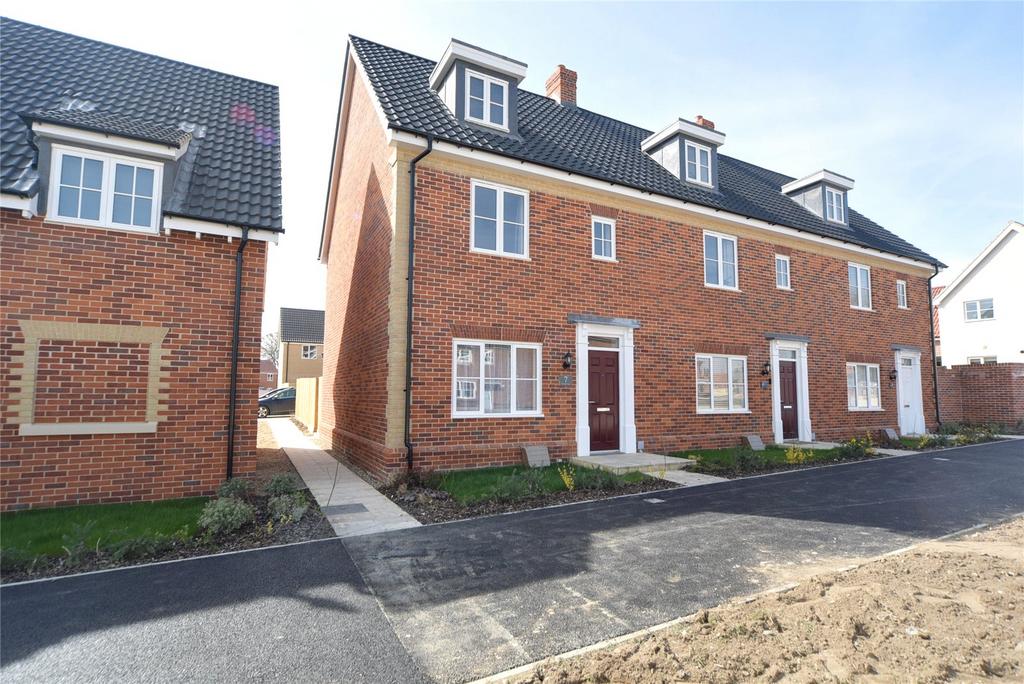 Victory Way, Croxton, Thetford, IP24 3 bed house £1,350 pcm (£312 pw)
