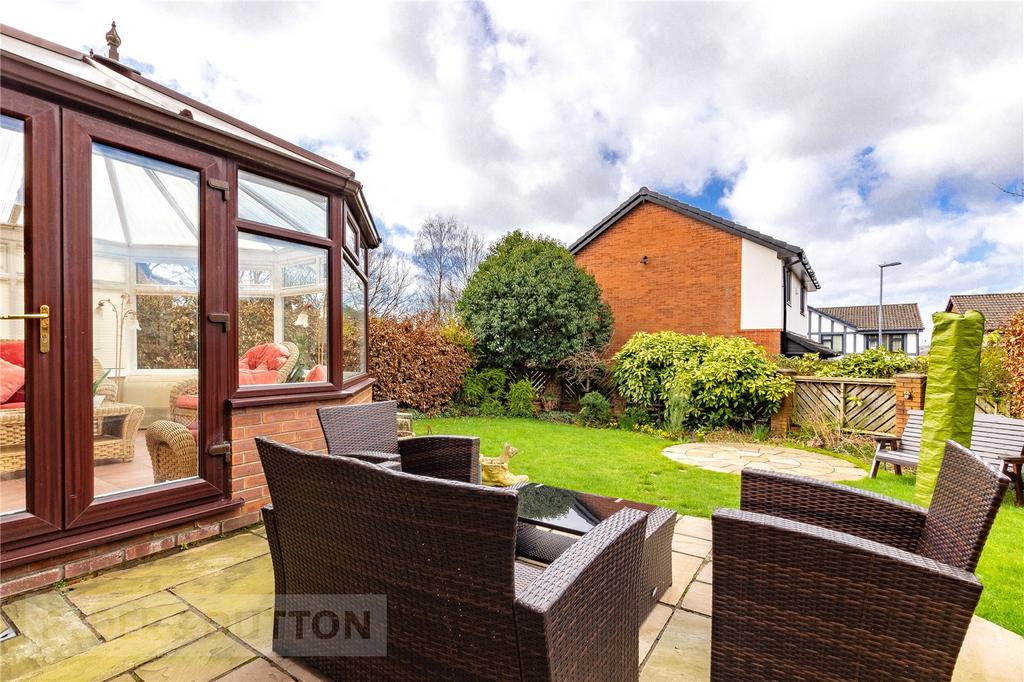 Underwood Way, Shaw, Oldham, Greater Manchester, OL2 4 bed detached