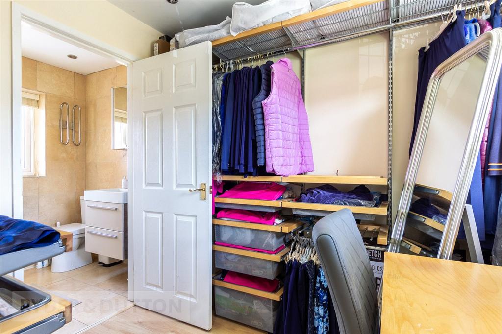 Walk In Wardrobe