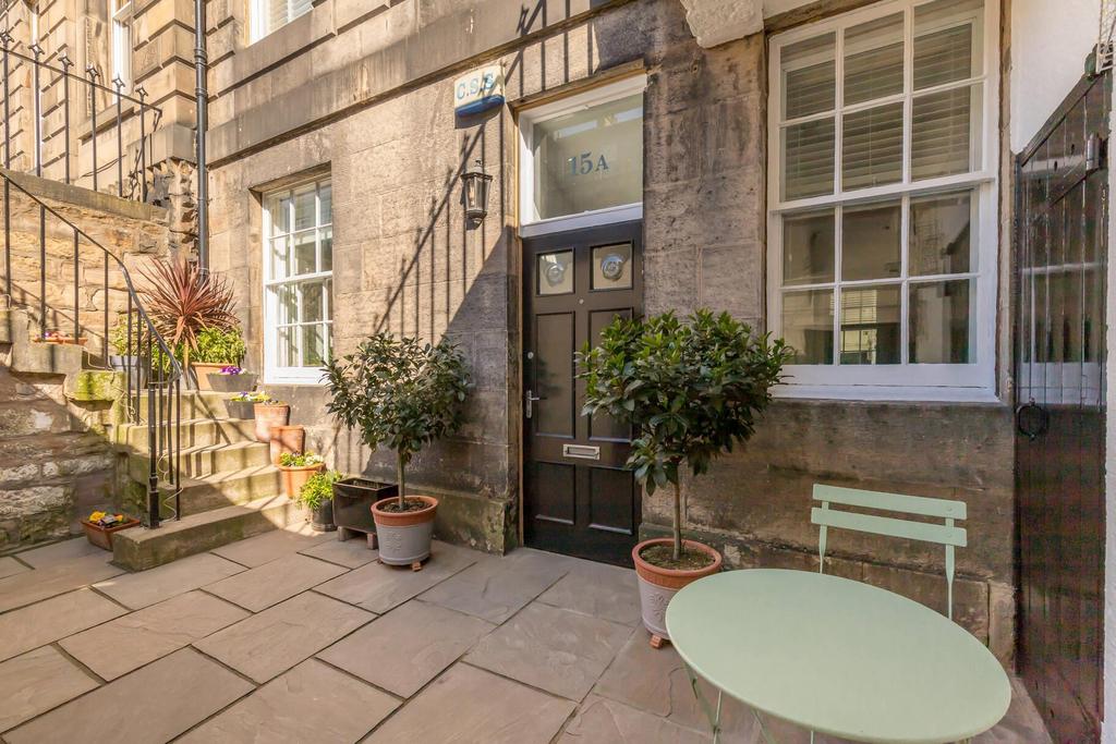 Walker Street, West End, Edinburgh, EH3 2 bed flat for sale £525,000