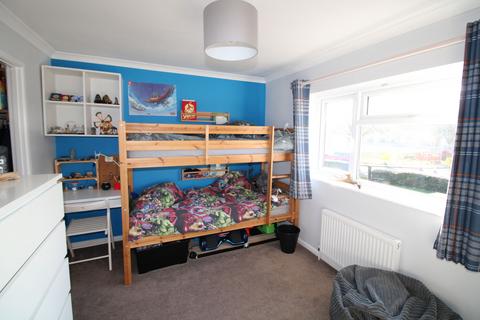 34 Crawts Road, Overton, Basingstoke, RG25 3LR