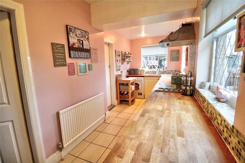 2 bedroom semi-detached house for sale - Rose Avenue, Marsh, Huddersfield, West Yorkshire, HD3