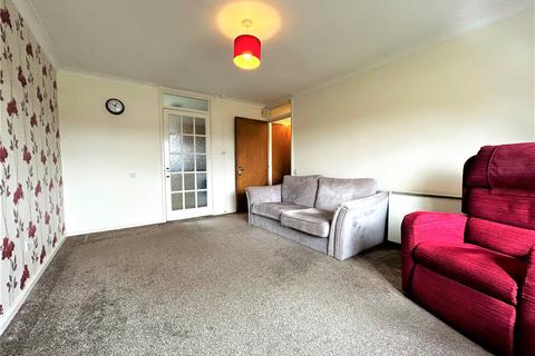 2 bedroom apartment for sale - Huntsgreen Court, Bracknell, Berkshire, RG12