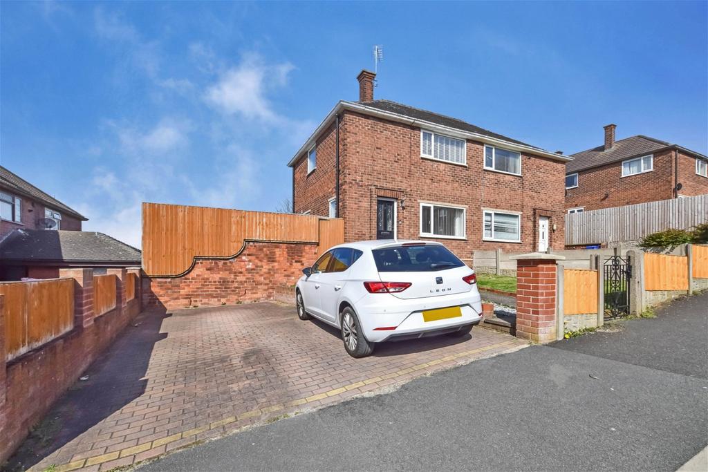 Westfield Crescent, Runcorn 2 bed semidetached house for sale £130,000