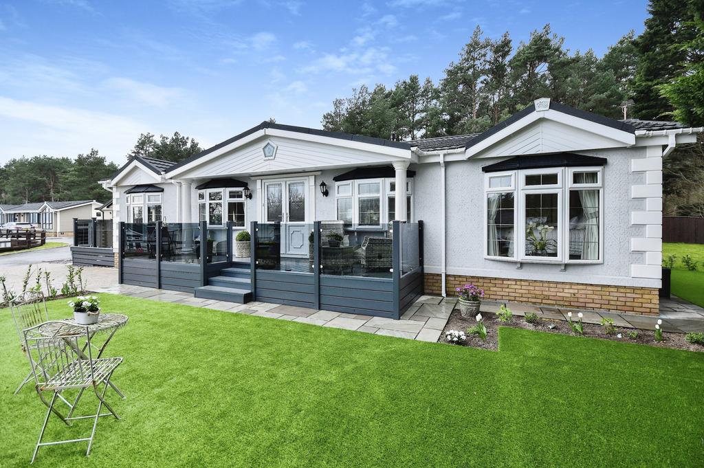 Silver Mists Park, St Leonards, Dorset, BH24 2 bed park home £360,000