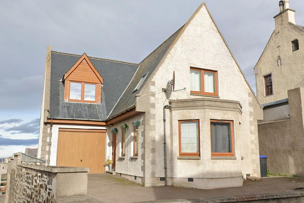 Duff Street, MacDuff AB44 3 bed detached house £170,000