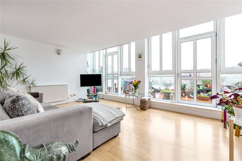 2 bedroom flat for sale, Molasses House, Clove Hitch Quay, London