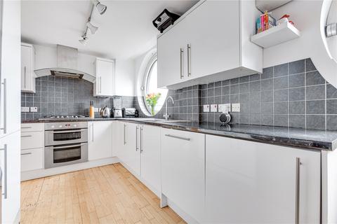 2 bedroom flat for sale, Molasses House, Clove Hitch Quay, London