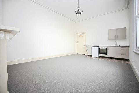 Studio to rent, Montpellier Grove, Cheltenham, Gloucestershire, GL50