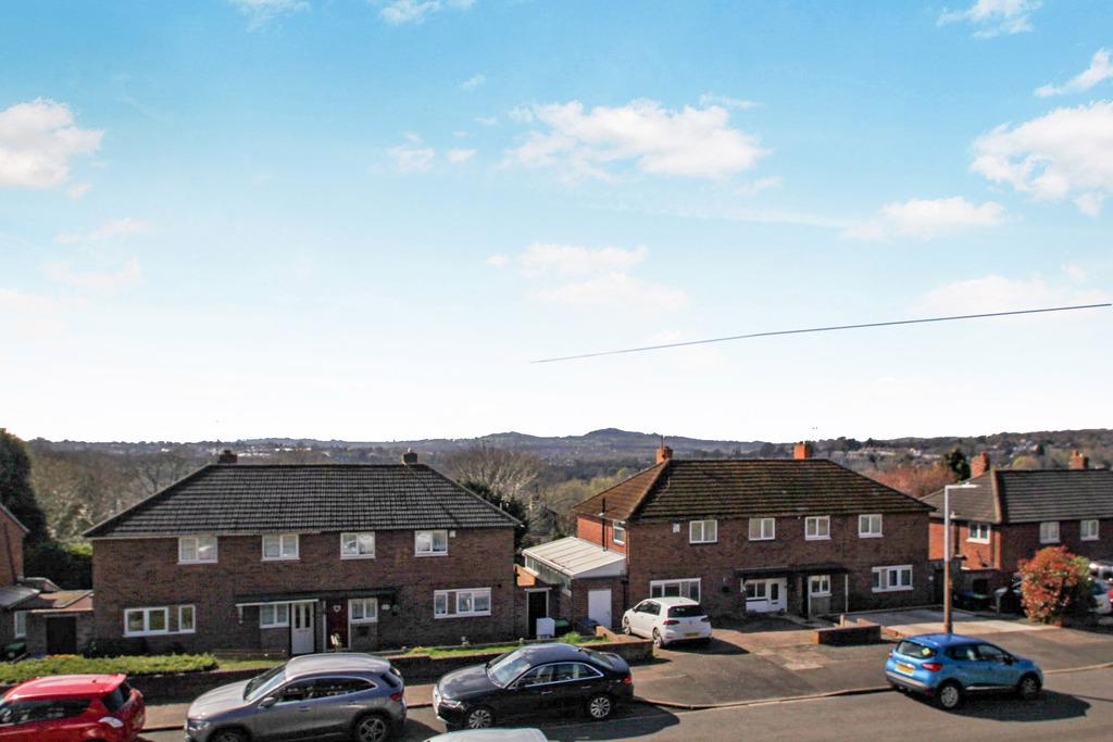 Coppice Road, Cradley Heath, West Midlands 3 bed semidetached house for sale £185,000